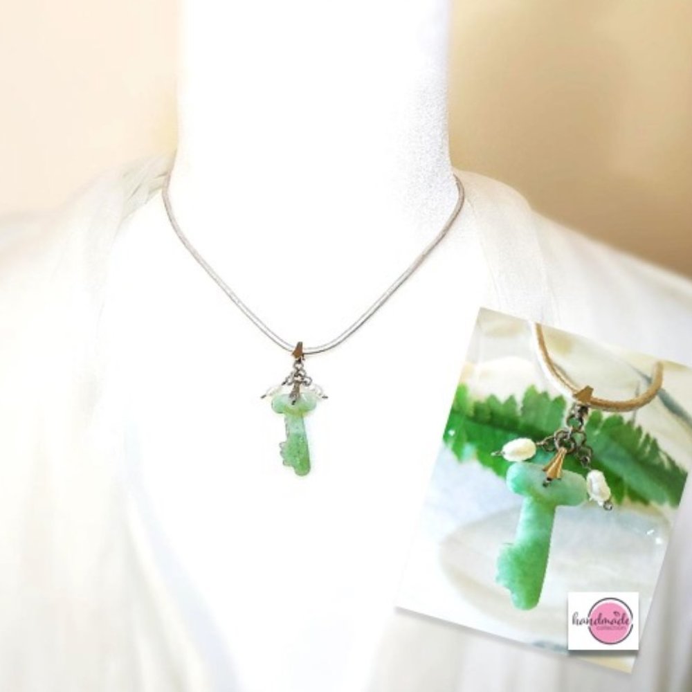 Necklace Genuine Green Jade KEY Pearl Leather Cord